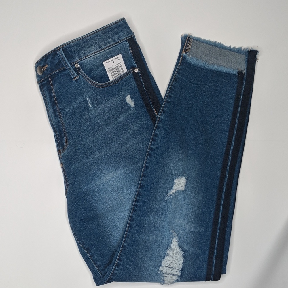 Tinseltown High Rise Skinny Distressed Jeans NEW - Picture 4 of 8